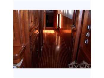 Benetti 27.50 mt Poppa quadra - refitting 2000