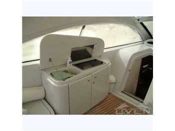 Pershing 48 Hard top