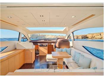 Pershing 64 Hard Top 64