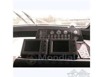 Cantieri navali arno Leopard 23 ht