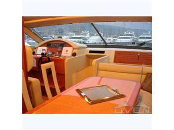 Ferretti 680 680 fly
