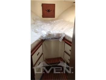 Bertram 35 35 convertible fly