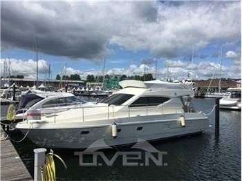 Ferretti 120 fly