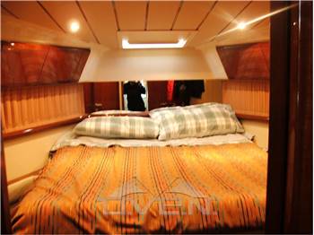Ferretti 120 fly