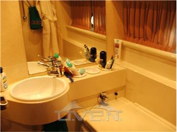 Ferretti 120 fly