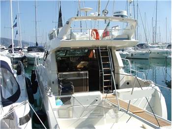 Ferretti 120 fly