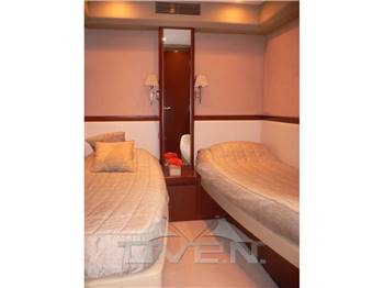 Princess V 70 V 70 Hard Top