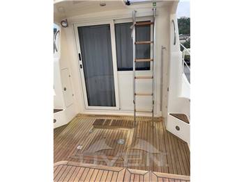 Portofino Marine 10 fly