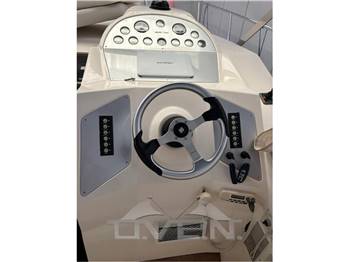 Mano Marine 35 open