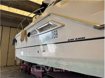 Mano Marine 35 open