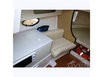 Manò marine 27.50 roll bar