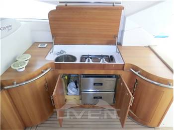Cayman 52 HT 52 HARD TOP WALK AROUND