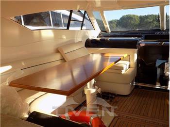 Cayman 52 HT 52 HARD TOP WALK AROUND