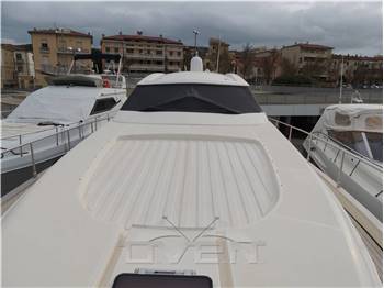 Cayman 52 HT 52 HARD TOP WALK AROUND