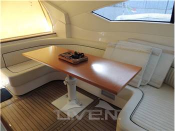 Cayman 52 HT 52 HARD TOP WALK AROUND