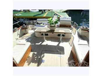 Premier yacht 51
