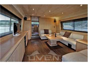 Cantiere di Pisa 20s Akir 20s