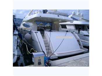 Ferretti craft 880