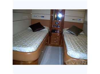 Ferretti craft 880