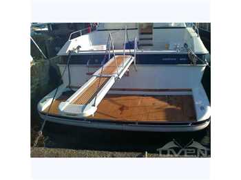 Cantieri navali arno Leopard 21.50 open