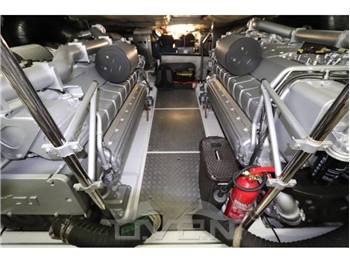 Pershing 90 90 Hard Top