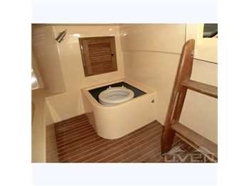 Nautica tirrena Viveur 750 new