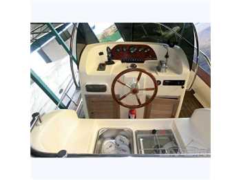 Nautica tirrena Viveur 750 new