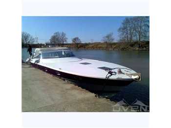 Magnum marine 53 53'