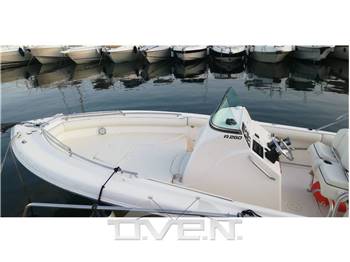 Robalo Marine 260 R 260 WA