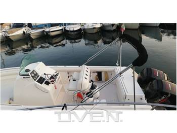 Robalo Marine 260 R 260 WA