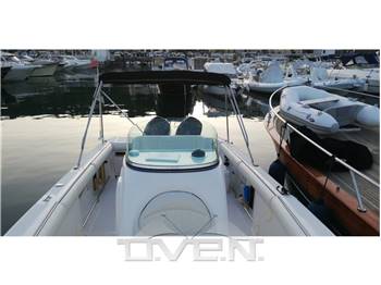 Robalo Marine 260 R 260 WA