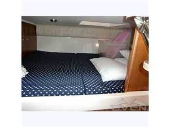 Manò marine 27.50 roll bar