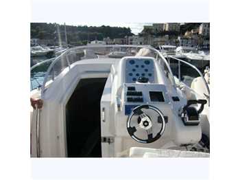 Manò marine 27.50 roll bar