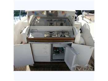 Manò marine 27.50 roll bar