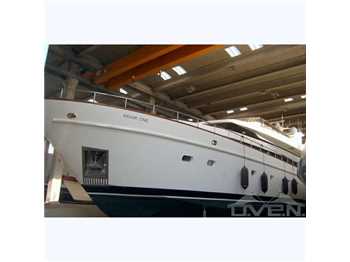 Cantieri di pisa Akir 85