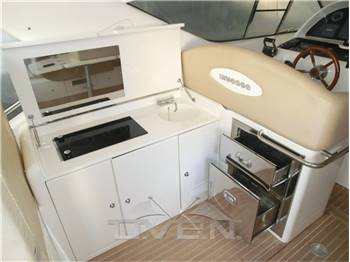 Uniesse 48 48 hard Top