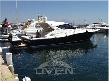 Uniesse 48 48 hard Top