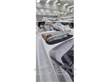 BENETEAU FLYER 9 sundeck SPACEdeck