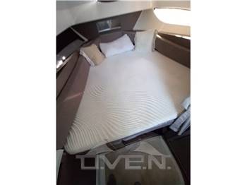 BENETEAU FLYER 9 sundeck SPACEdeck