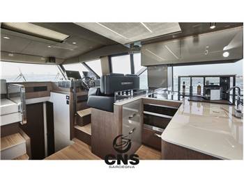 PRESTIGE YACHT X60