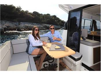 JEANNEAU MERRY FISHER 1095 COUPE SERIE 2 (2x300 YAMAHA))