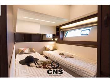 Prestige 520 F
