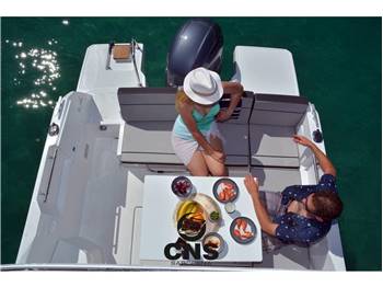 JEANNEAU MERRY FISHER 695 S2