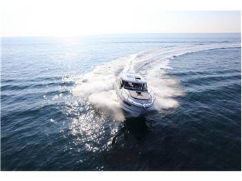 JEANNEAU MERRY FISHER 1095 COUPE SERIE 2 (2x300 YAMAHA))