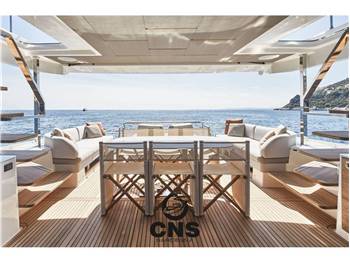 PRESTIGE YACHT X70
