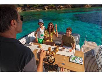 JEANNEAU CAP CAMARAT 10.5 WA SERIE 2