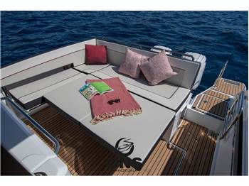 JEANNEAU CAP CAMARAT 9.0 WA SERIE 2