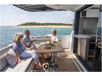 JEANNEAU MERRY FISHER 1295 COUPE 3x300 YAMAHA