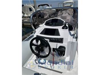Motonautica F.lli Ranieri Srl Cayman 23 ST
