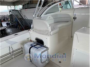 Edge Water Power Boat 265EX